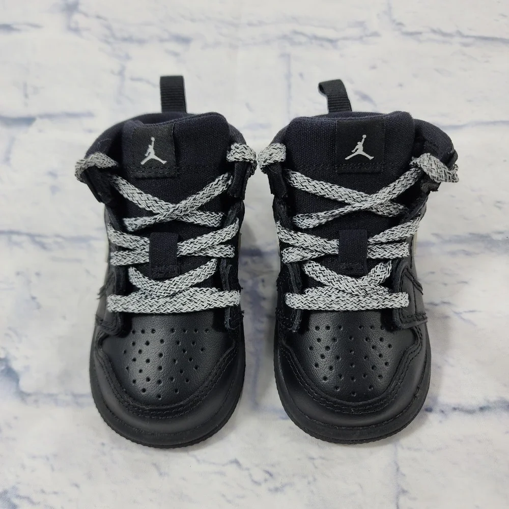 Nike Air Jordan Mid TODDLER SIZE 4C Black White 640735-049 2017